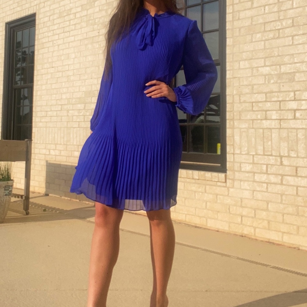DKNY nwt blue pleated dress